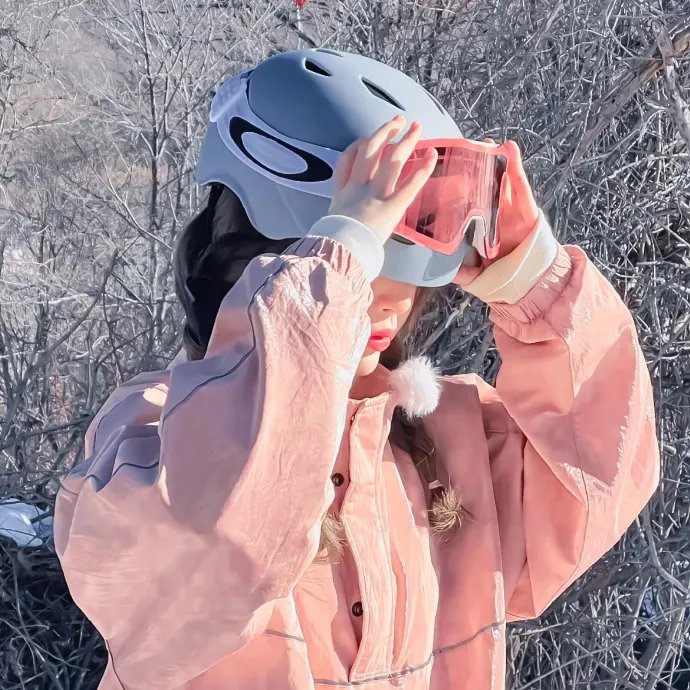 八零辣媳，被硬汉老公追着宠